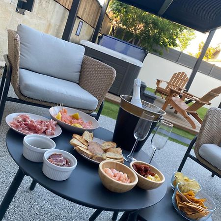 Magnifique Grange Avec Spa / Love Room Saint-Andre-de-Cubzac Luaran gambar