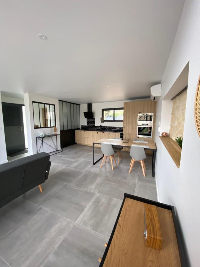 Magnifique Grange Avec Spa / Love Room Saint-Andre-de-Cubzac Luaran gambar