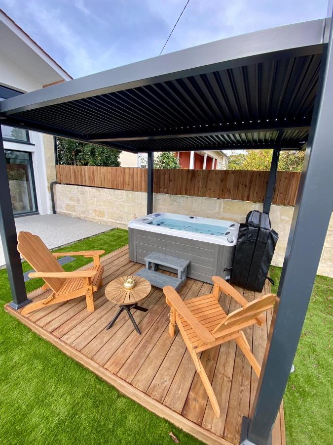 Magnifique Grange Avec Spa / Love Room Saint-Andre-de-Cubzac Luaran gambar